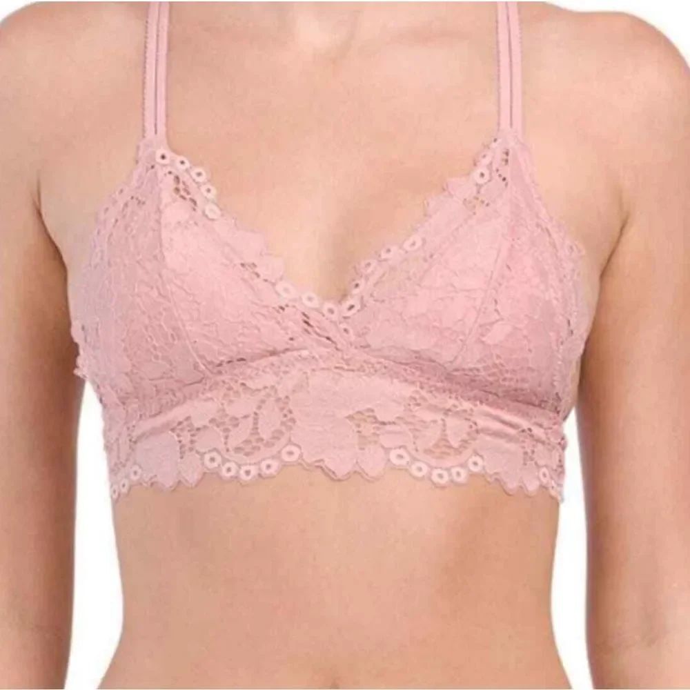 NEW. Marilyn Monroe Lace Bralette